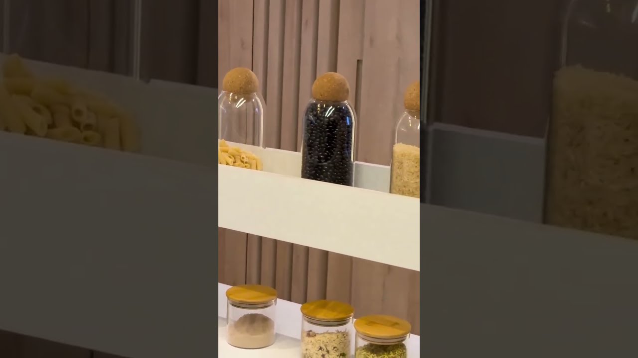 Capa do vídeo da cozinha clara com aproveitamento inteligente da ILF